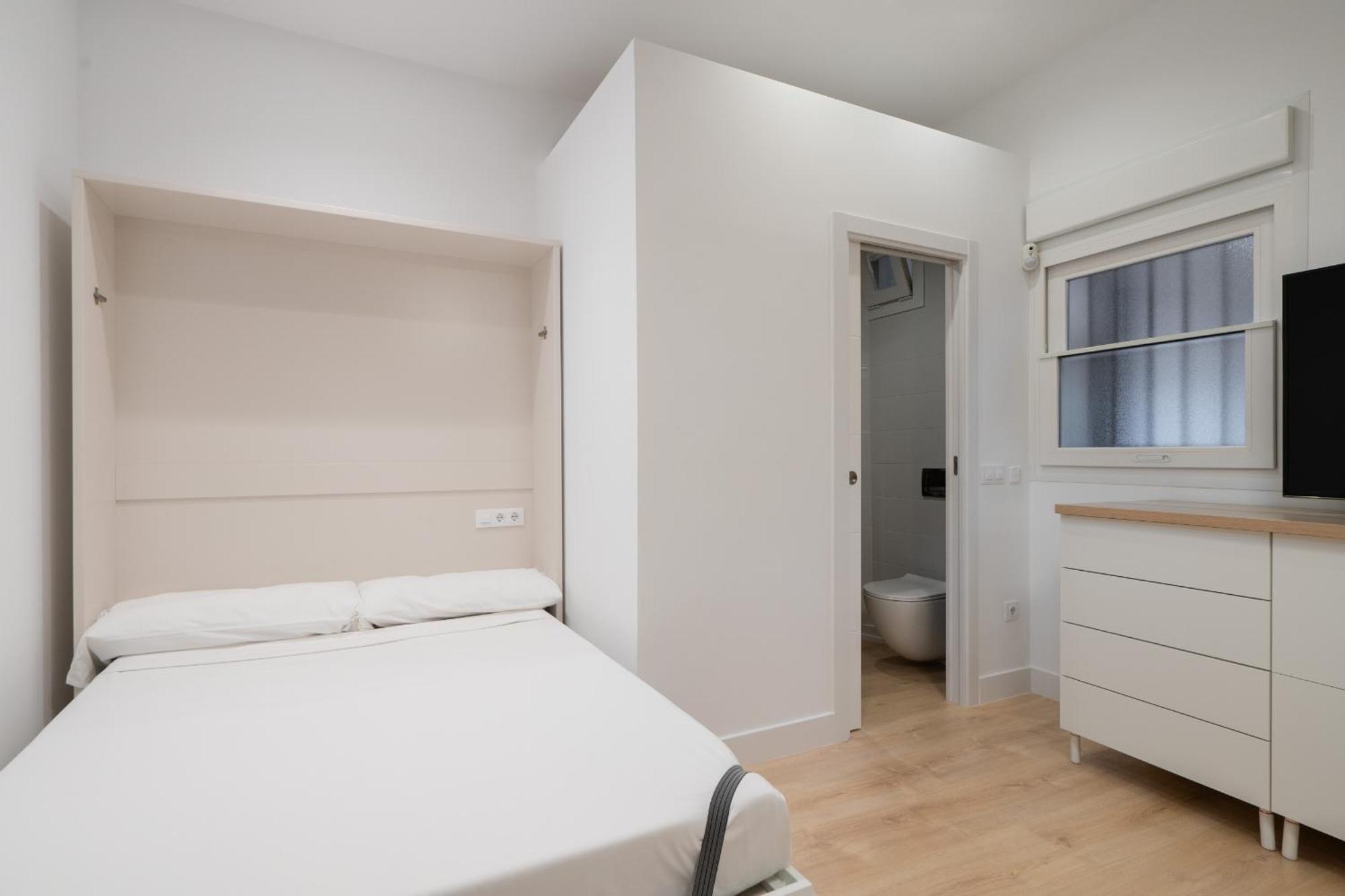 Loft Para 4 Personas En Cuatro Caminos Alquiler Temporal Madrid Exterior photo