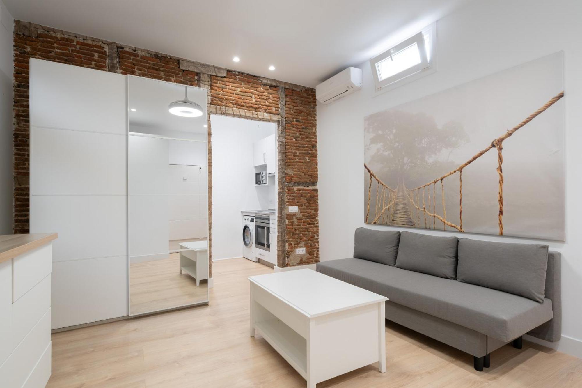 Loft Para 4 Personas En Cuatro Caminos Alquiler Temporal Madrid Exterior photo